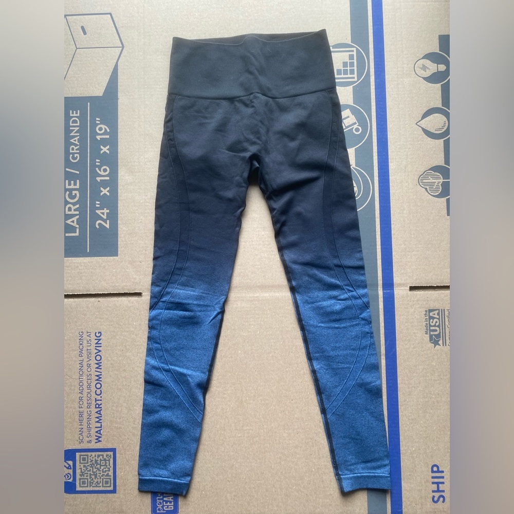 Ombré Leggings with Butt Contour